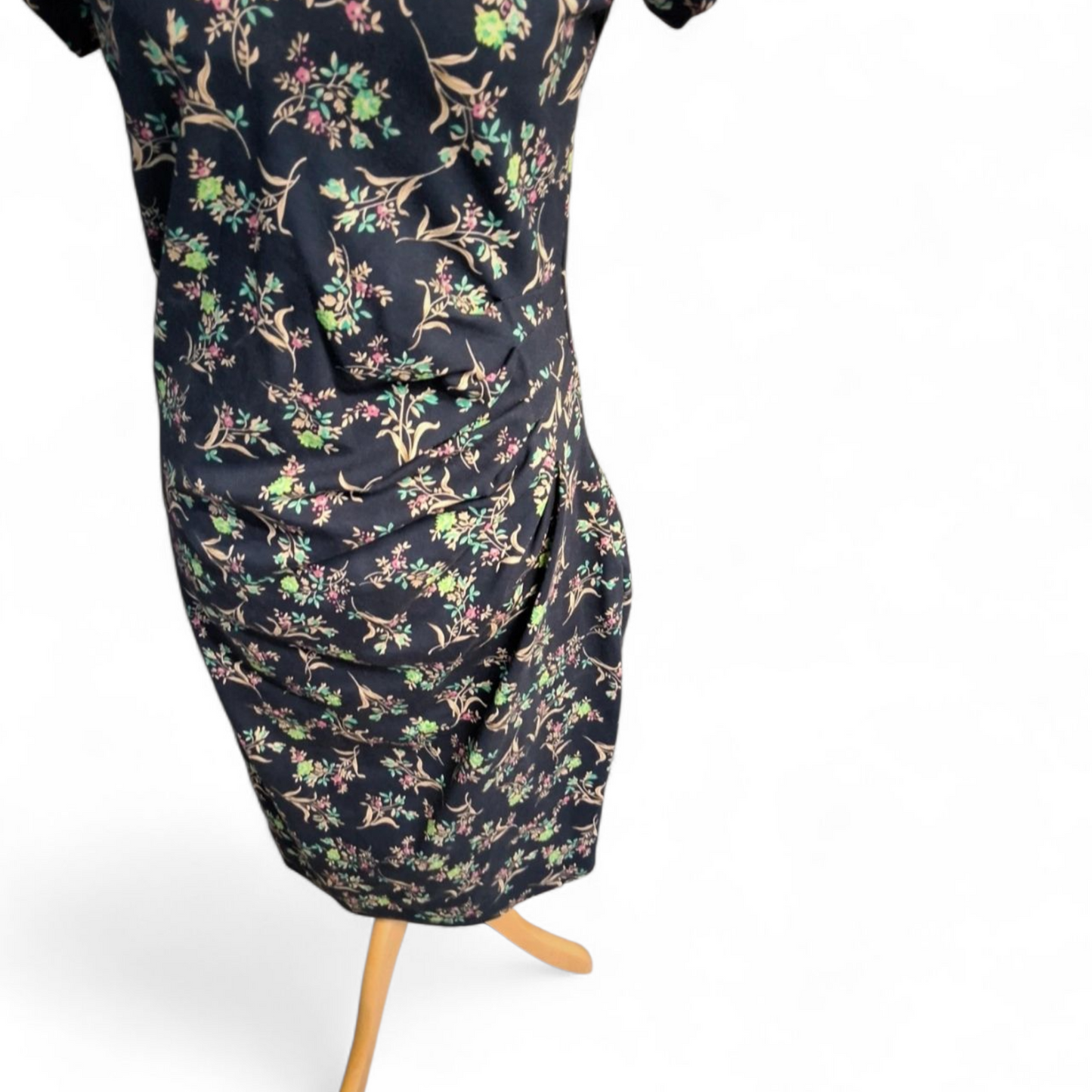 Tallgirls Navy Floral Ruched A-Line Midi Dress – Size 16 – Flattering Fit