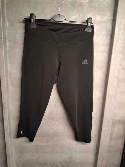 Adidas Black Cropped Gym Leggings – Size S (8–10) – Sporty & Sleek