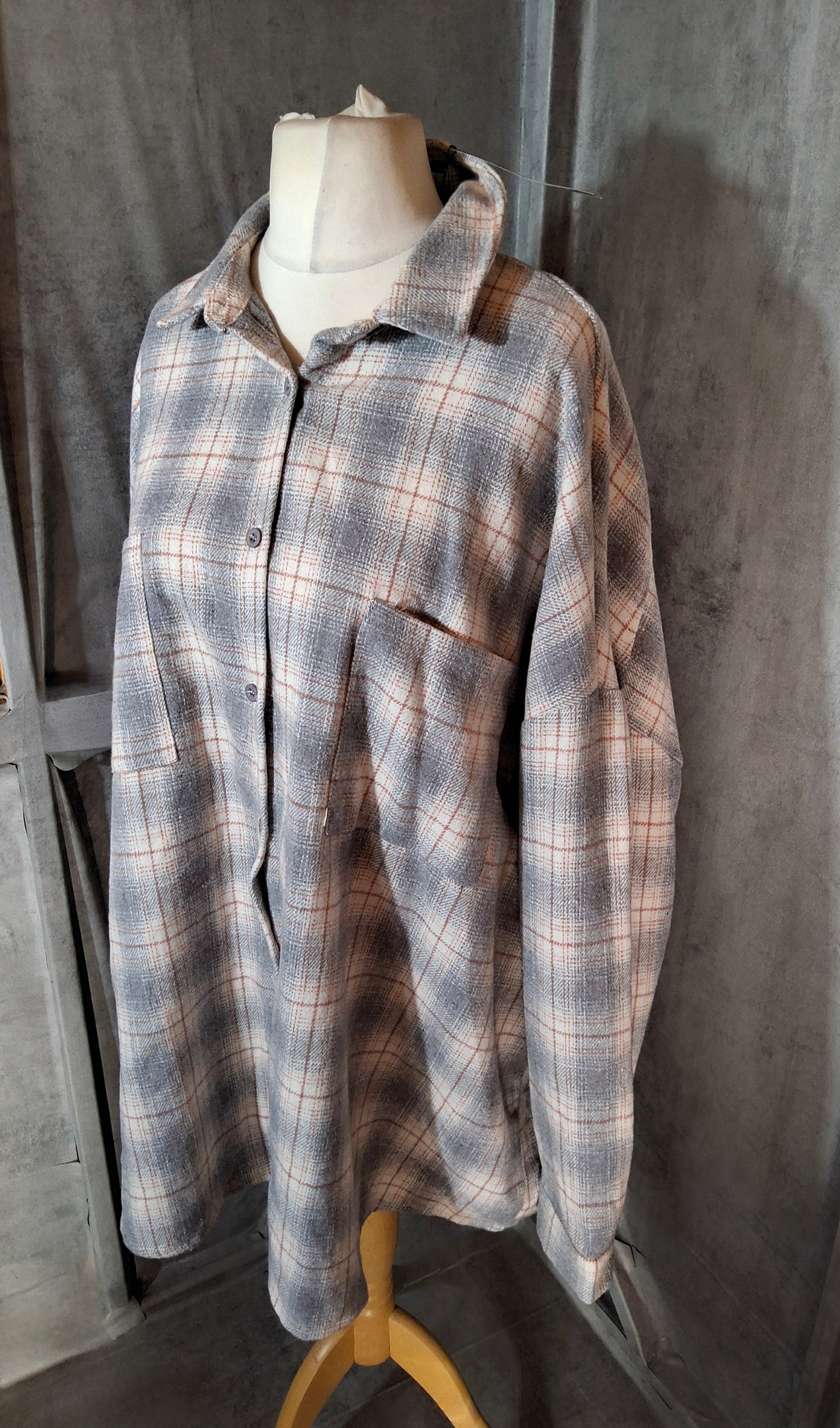 Boohoo Grey & Orange Checked Oversized Shirt – Size 14 – NWT