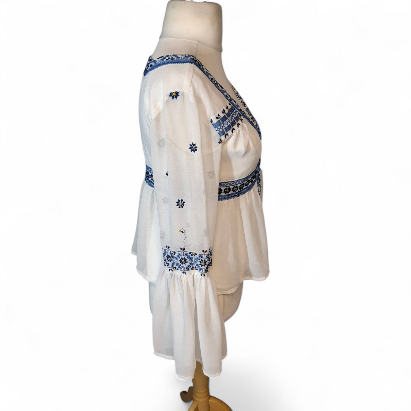 Topshop White & Blue Embroidered Top – Size 10 – Sheer Flared Sleeves