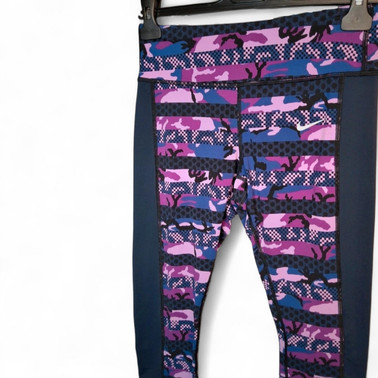 Nike Dri-FIT Leggings – Size 8 | Bold, Stretchy & Ready to Outrun Your Excuses