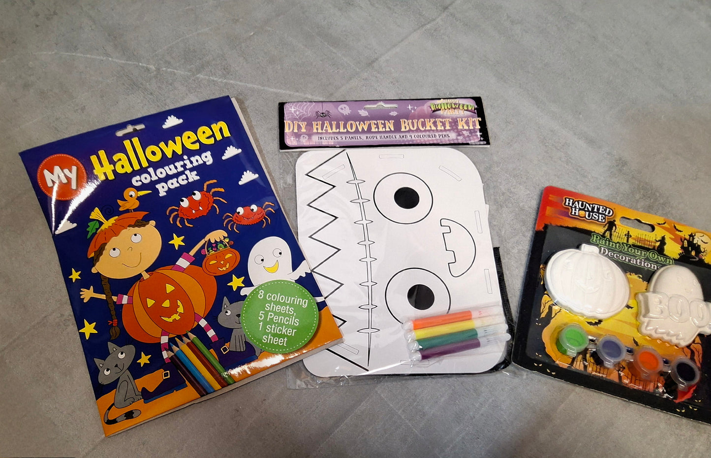 Halloween Craft & Colouring Bundle – Colour Your Own Bucket, Colouring Pack & Paint Decoration – NWT 🎃🖌️