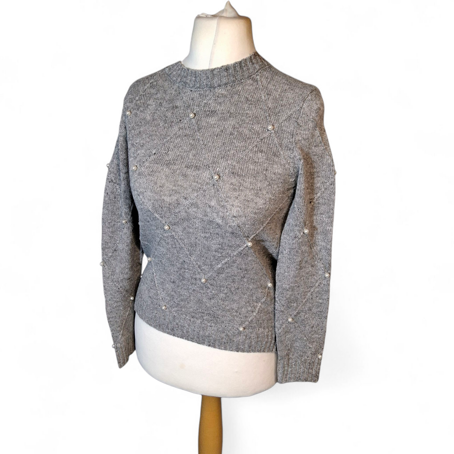 Shein Grey Knit Jumper – Pearl Detail – Size Small (UK size 8) – 100% Polyester