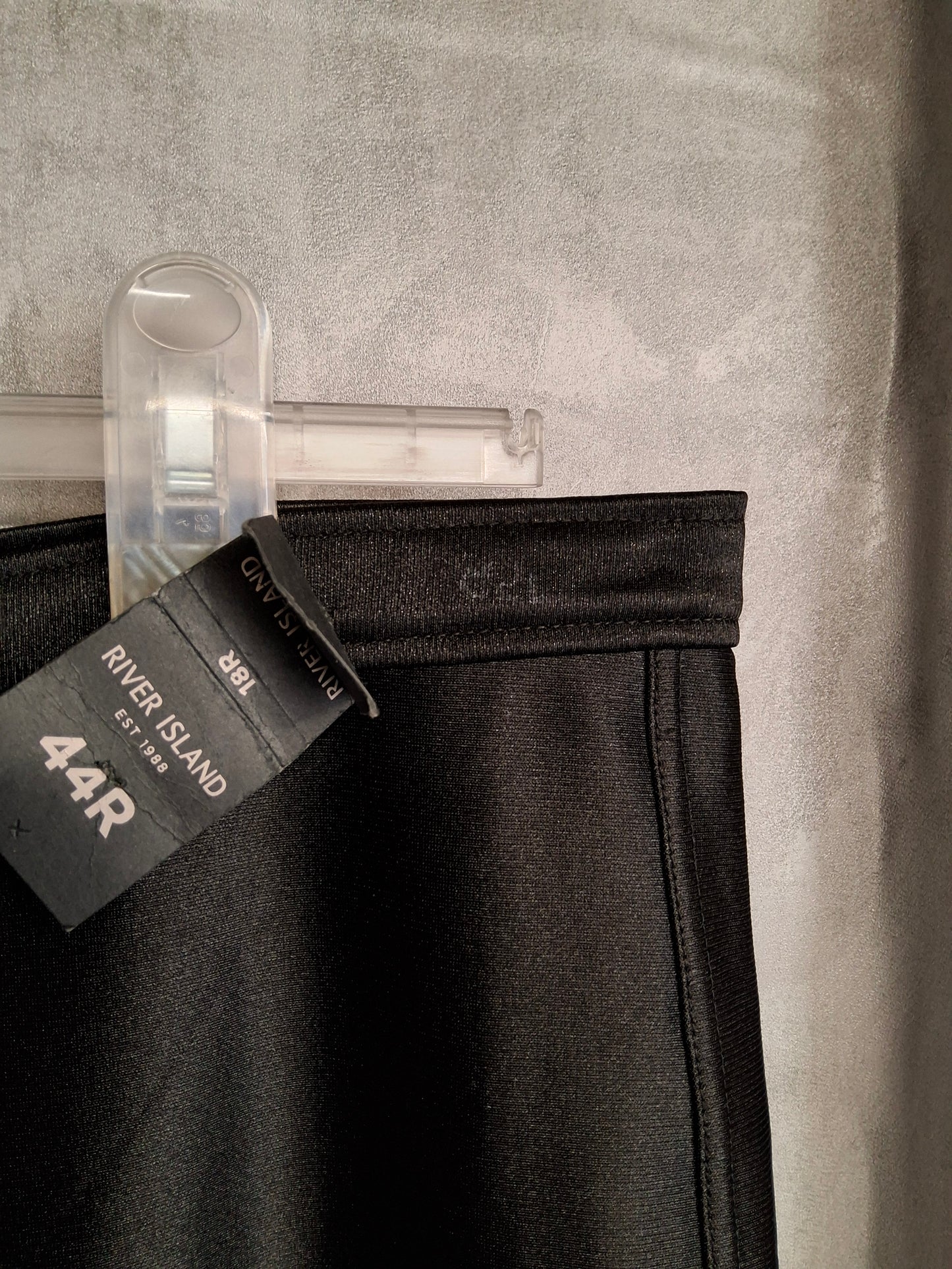 River Island Black Shiny Skinny Jeggings – Size 18 Reg – High Waist – NWT