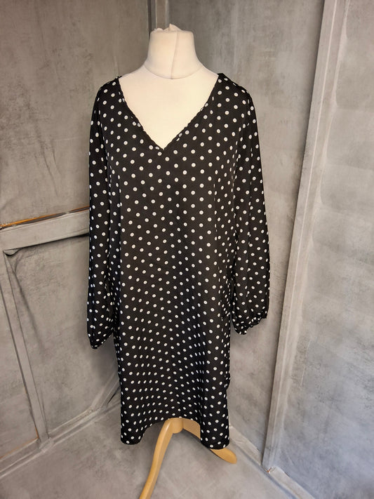 Emery Rose Black & White Polka Dot V-Neck Dress – Size XL (16/18) – Long Sleeved A-Line