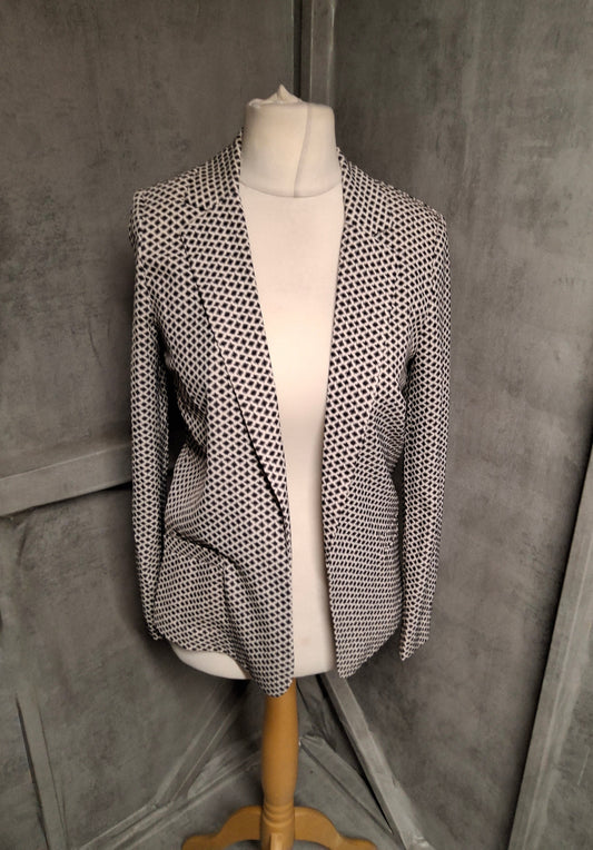 H&M Black & White Geometric Print Blazer – Size 8 – Tailored Monochrome Style