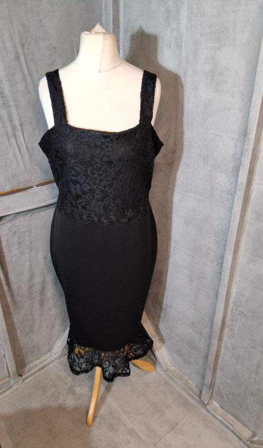 Lipsy London Black Lace Bodycon Midi Dress – Size 16 – NWT