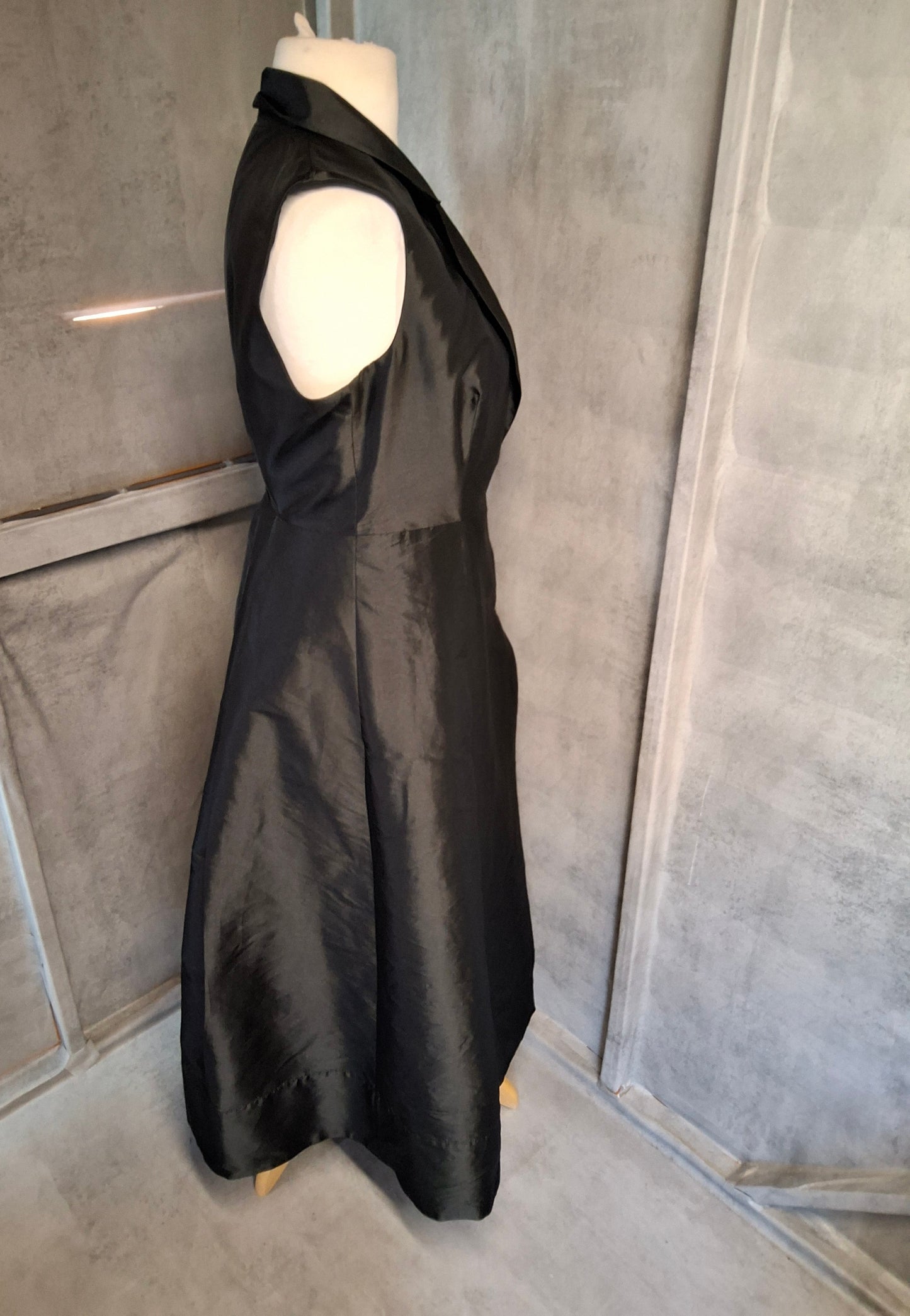 Karen Millen Black Satin Wrap Midi Dress – Size 10 – Sleek & Sophisticated