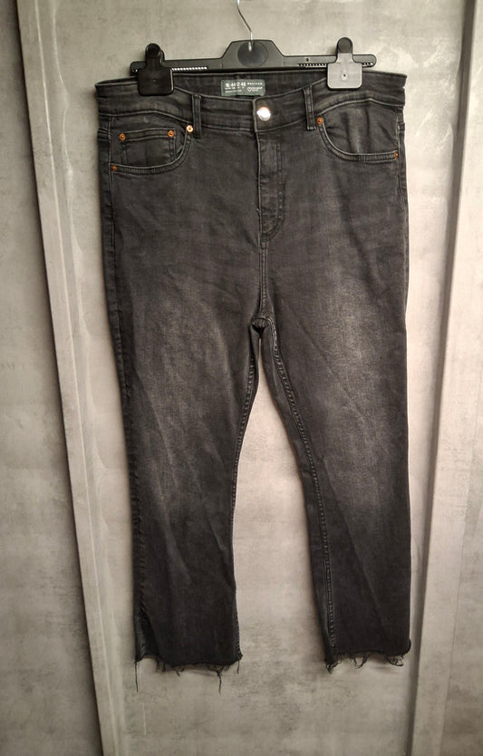 Primark Black Bootcut Jeans with Frayed Hems – Size 16