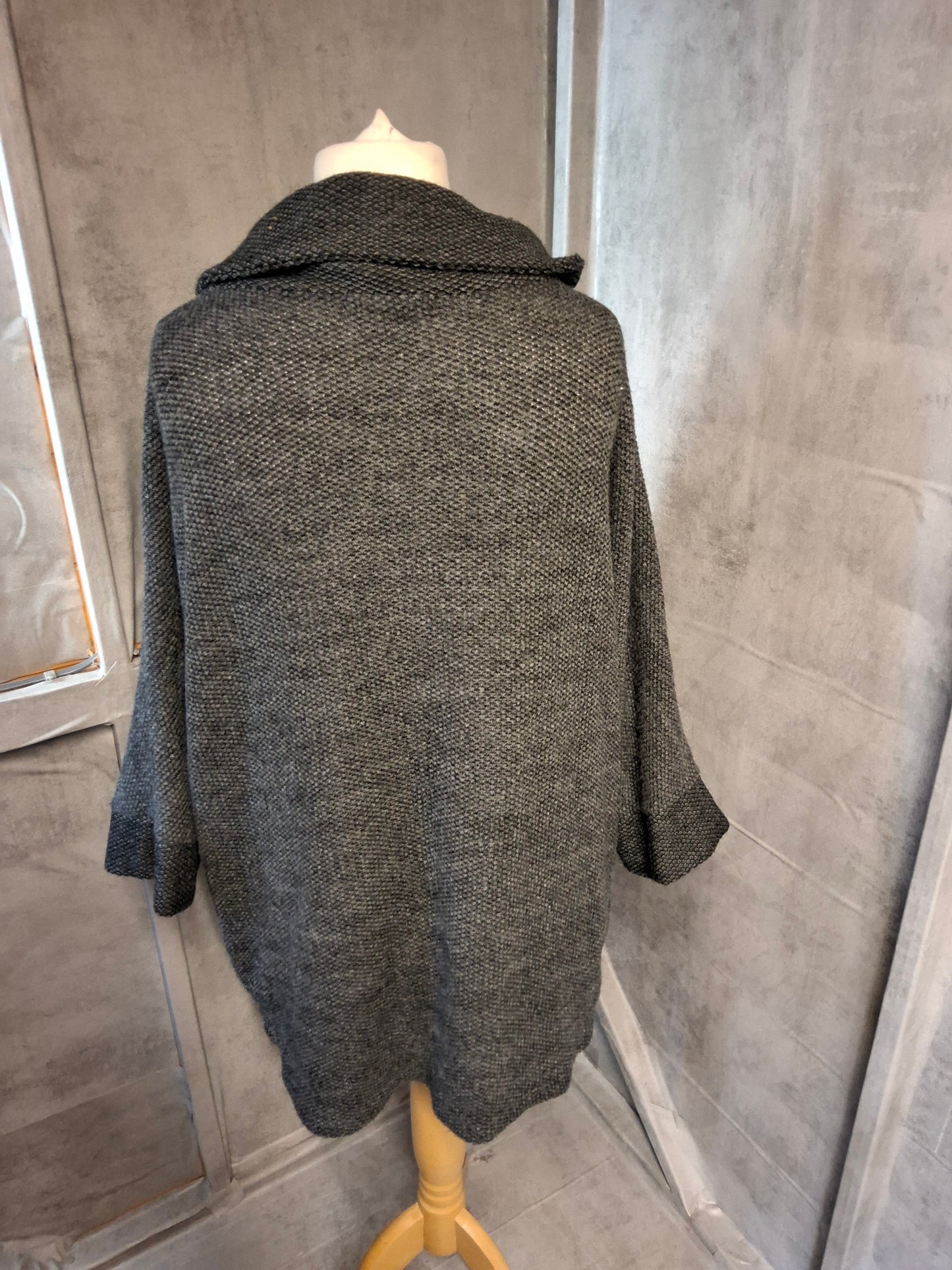 Cerulean Collection Grey Relaxed Knit Cardigan – One Size – Pockets & 3/4 Sleeves