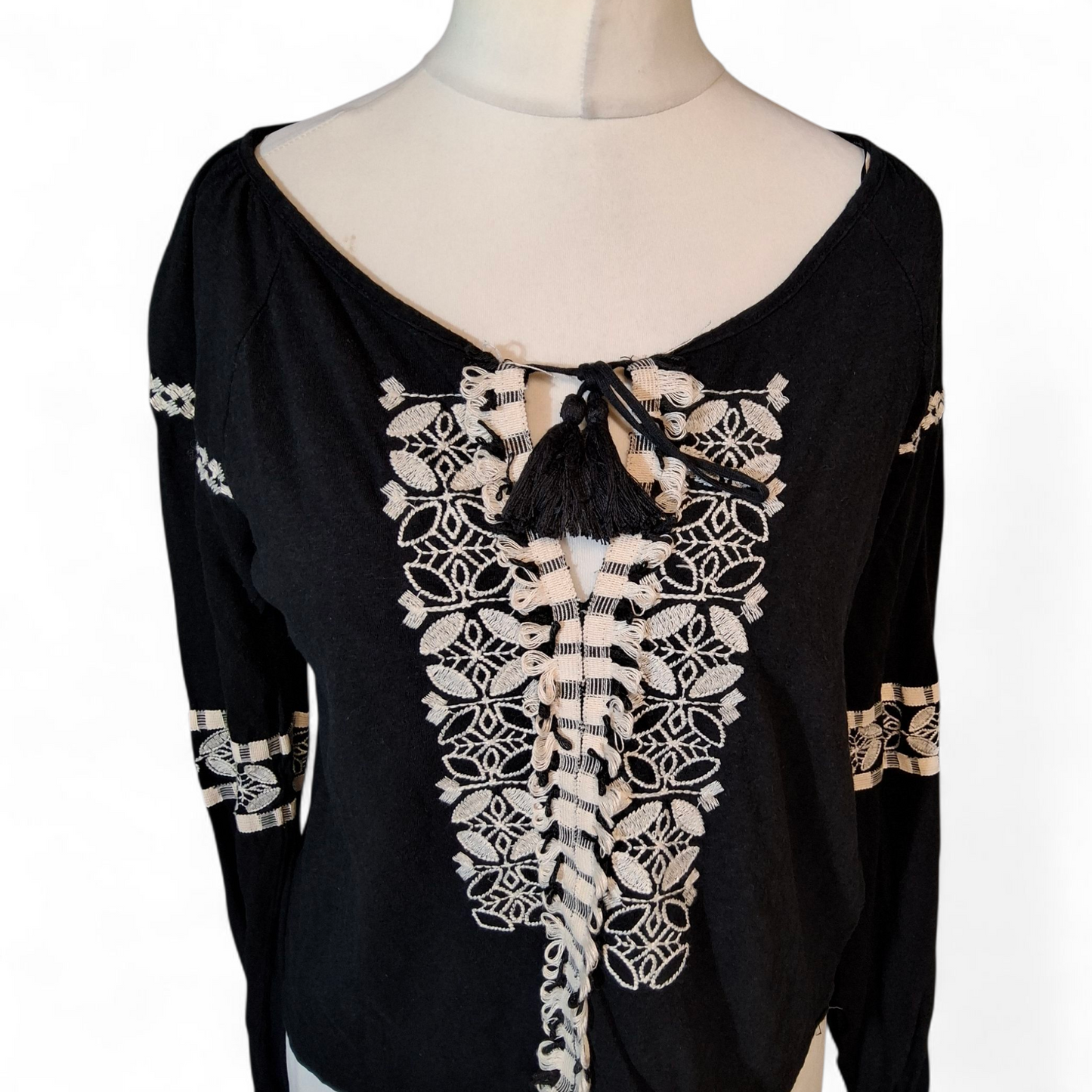 Miss Selfridge Black & White Tassel Front Top – Size 12