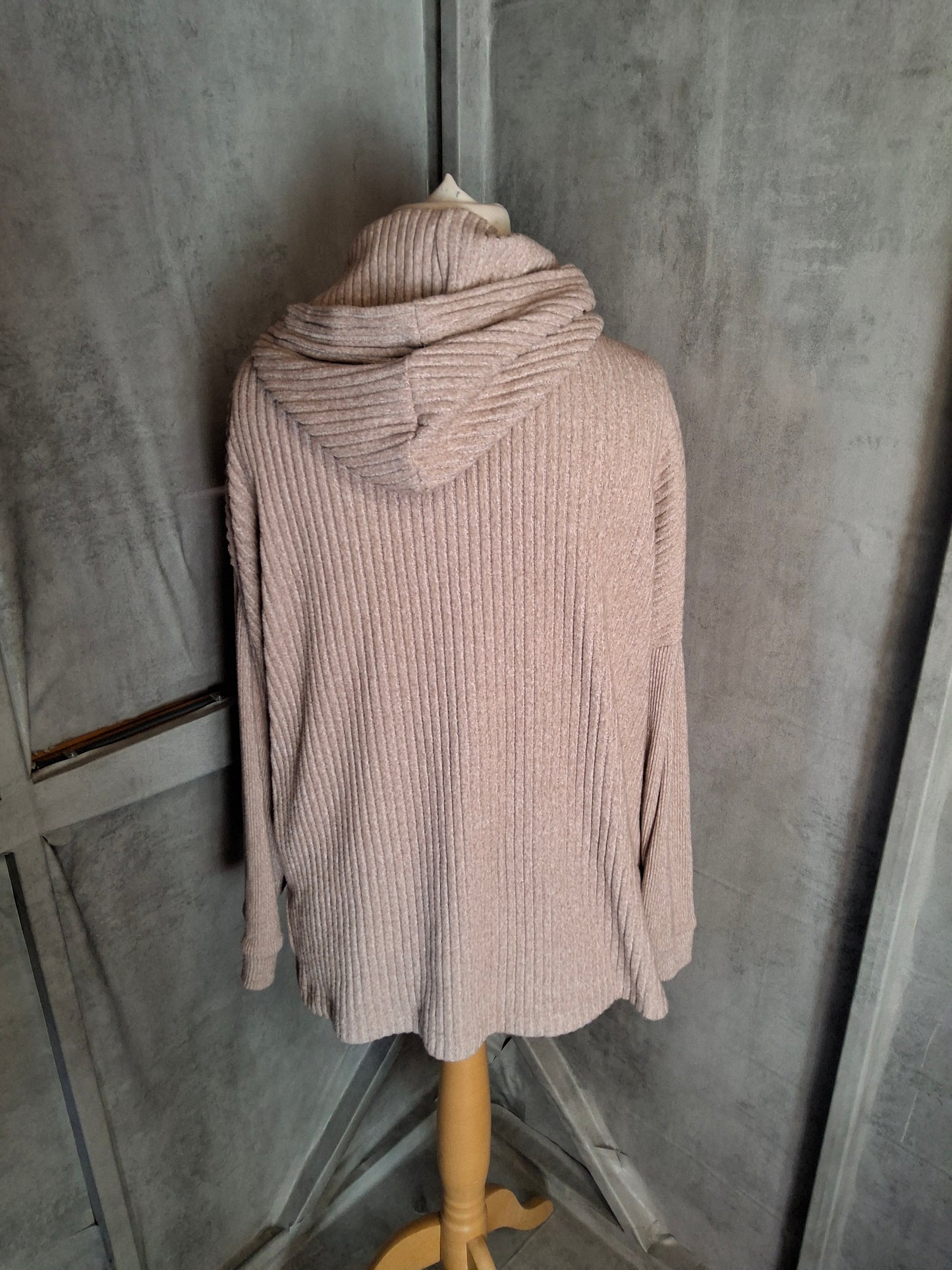 F&F Light Pink Ribbed Lounge Hoodie Jumper – Size 16/18