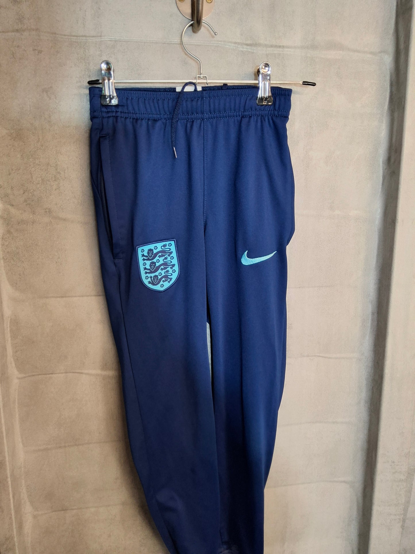 Nike Boys Blue Joggers – Age 8-9 Years / 128-137cm – Cuffed Leg