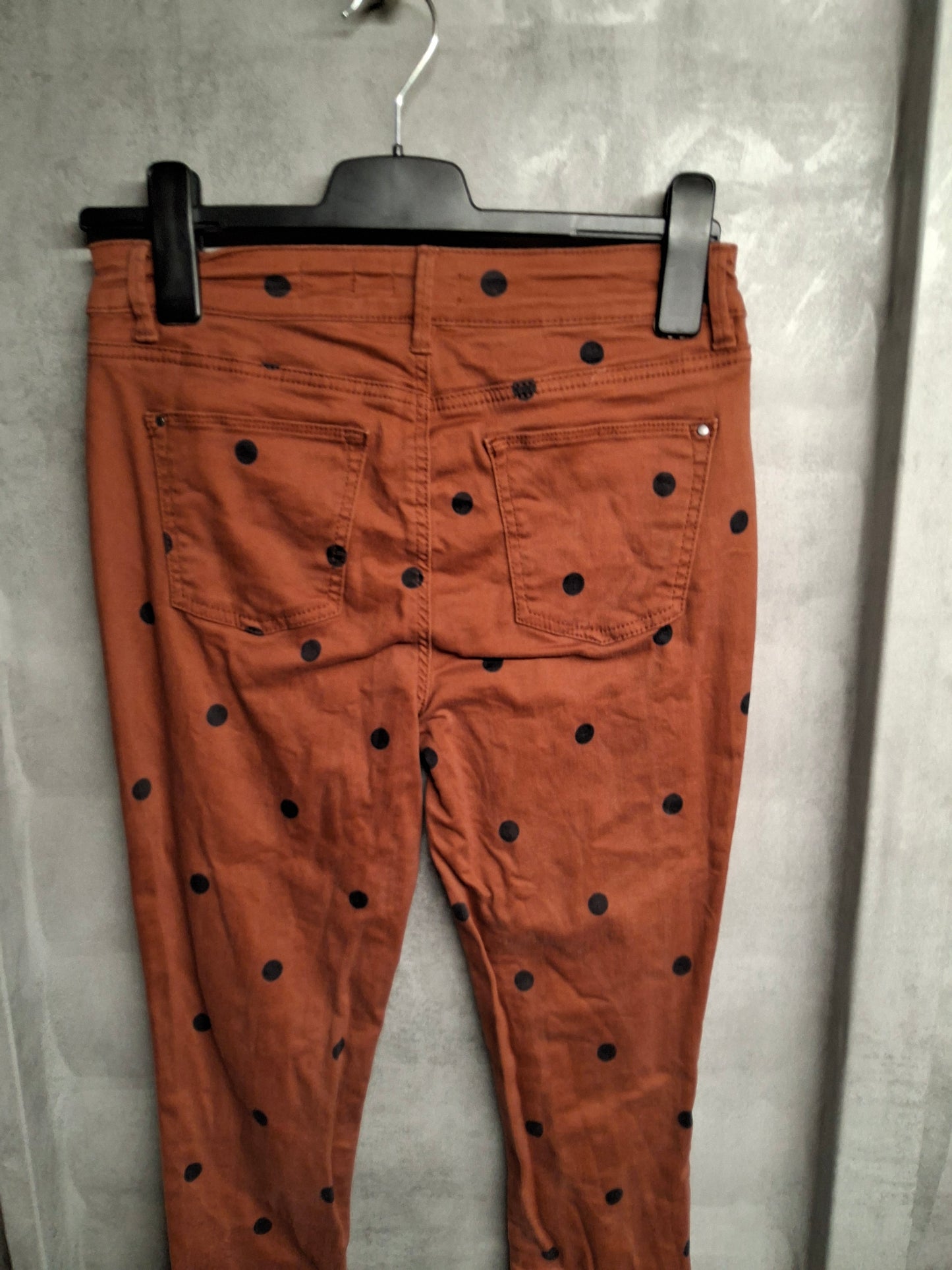 Tu Brown & Black Polka Dot Skinny Jeans – Size 10R – Dot Your Way to Great Style