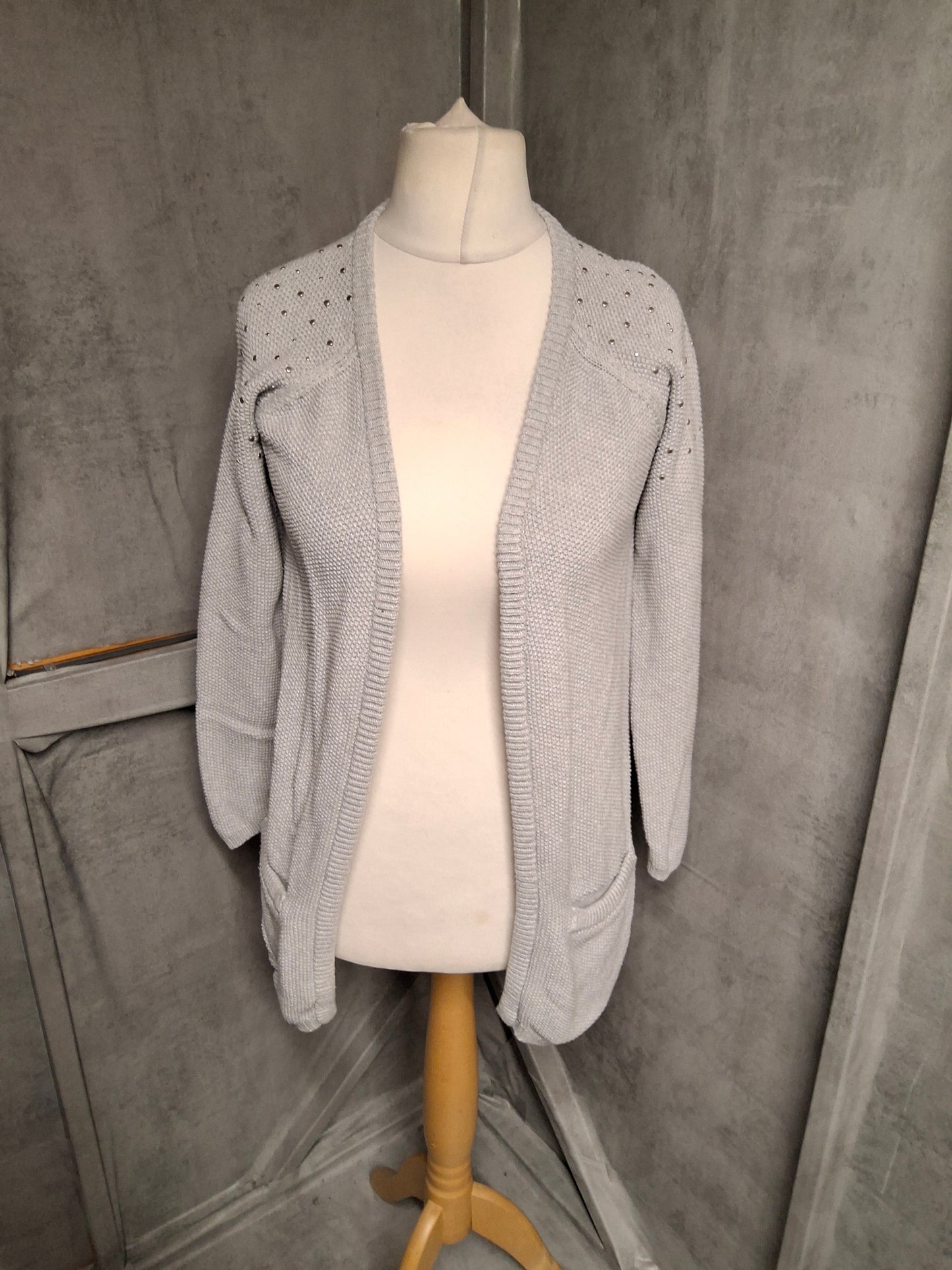 Fransa Grey Stud Shoulder Open Knit Cardigan – Size S (UK 8/10)
