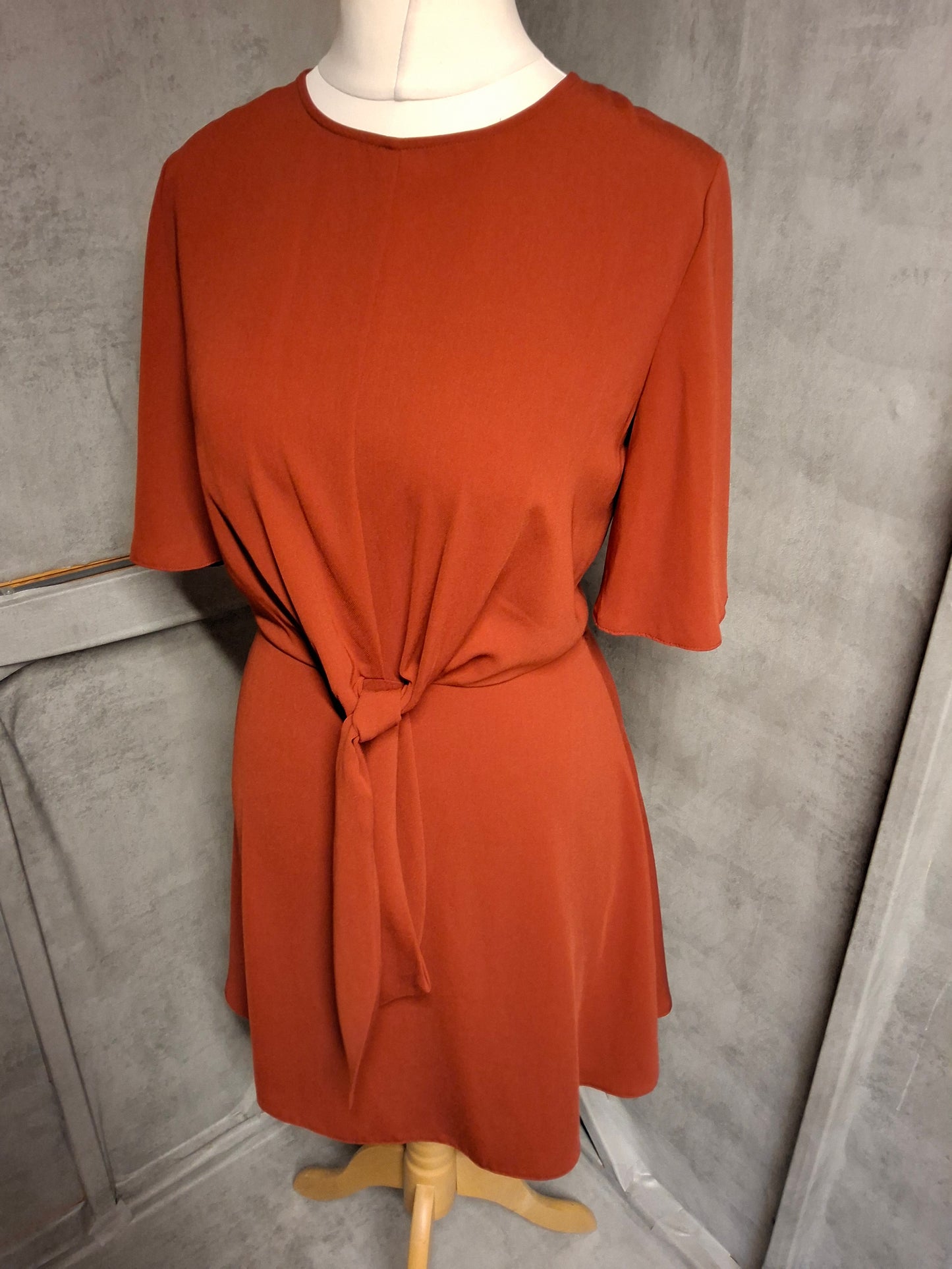 Primark Burnt Orange Knot Front Dress – Size 8 – Flared Knee Length