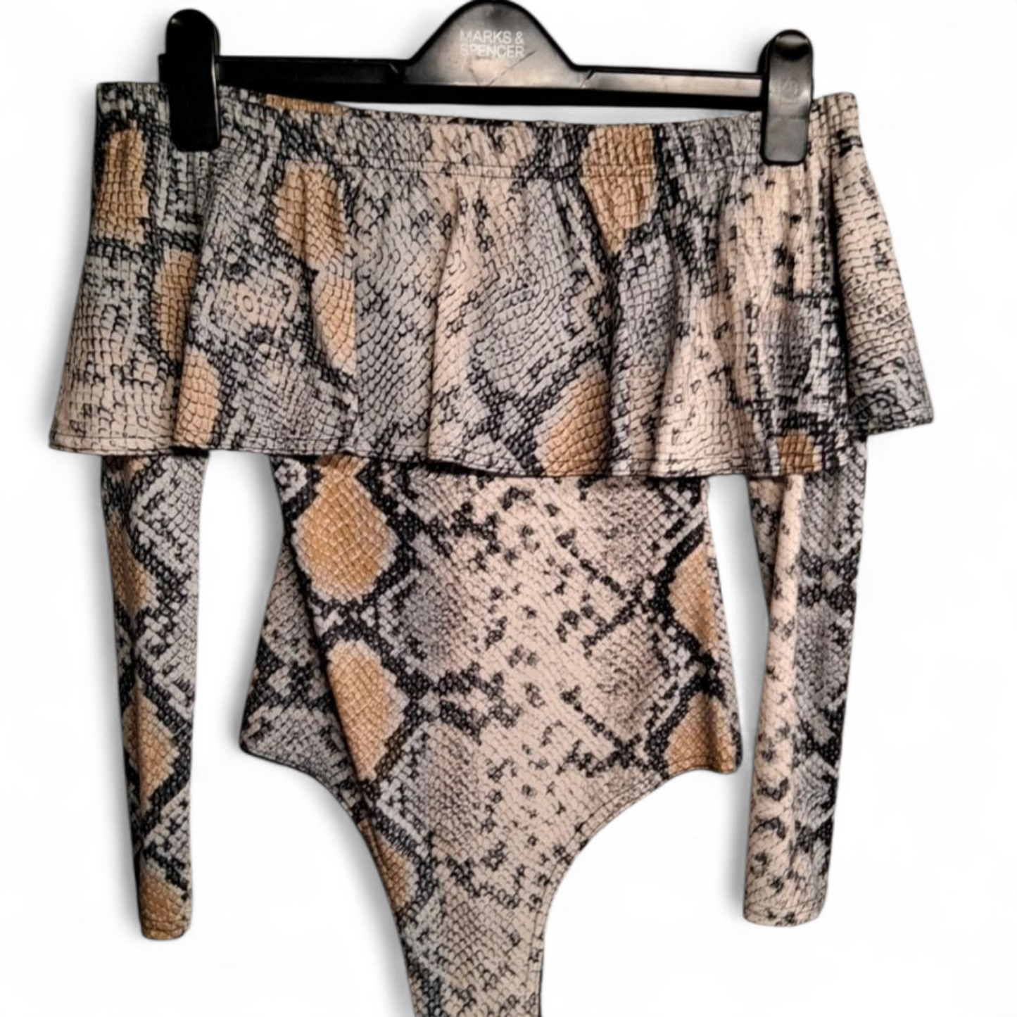 PrettyLittleThing Beige Snakeskin Off-Shoulder Bodysuit – Size 8 – Fierce Party Fit