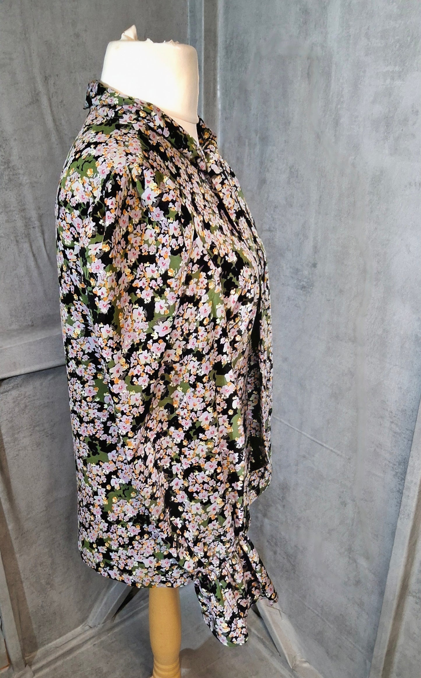 Never Fully Dressed Multicoloured Floral Blouse – Tie Neck & Frilly Cuffs – Size 12