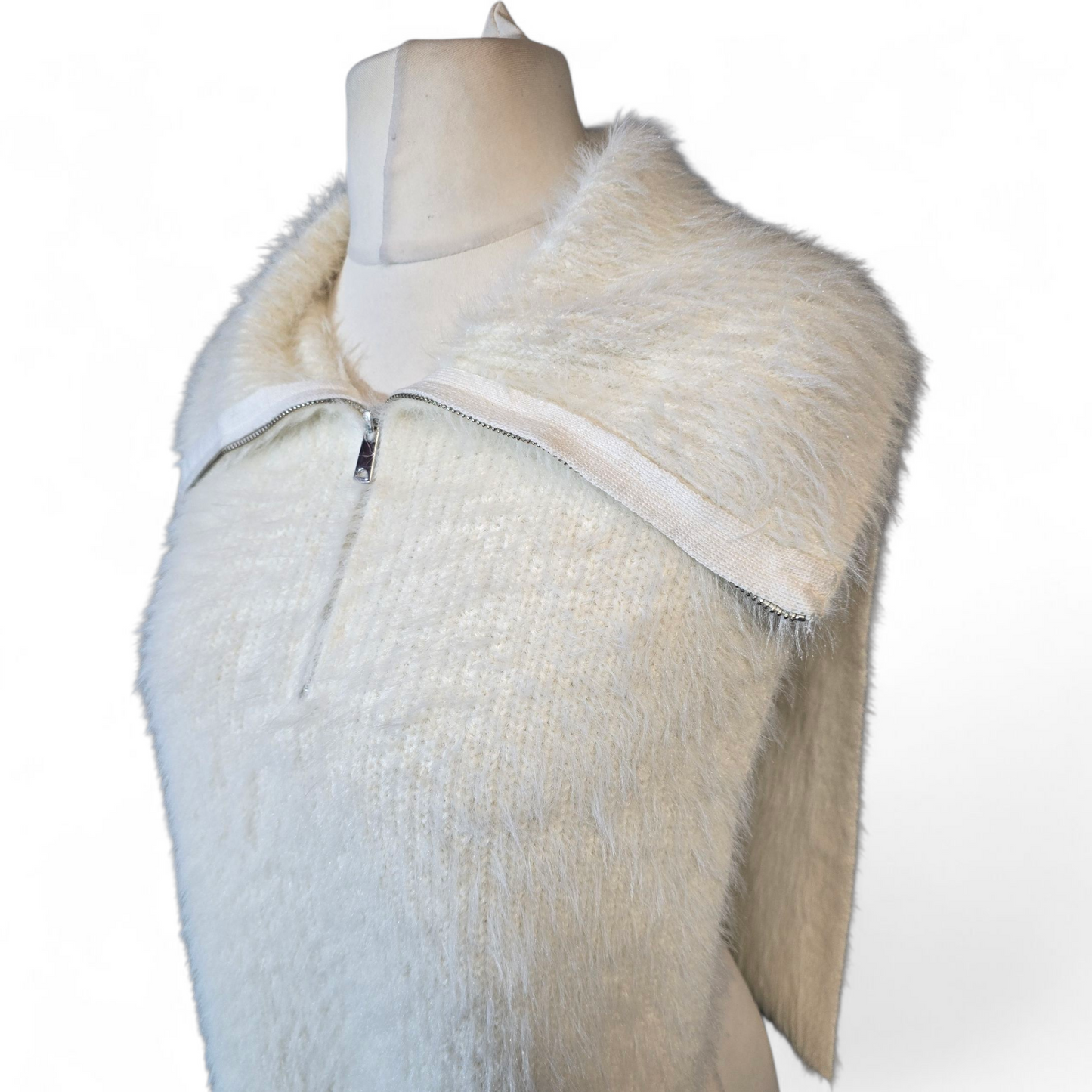 Primark White Fluffy Sleeveless Top – ¼ Zip Large Collar – One Size (Fits size 8–14)