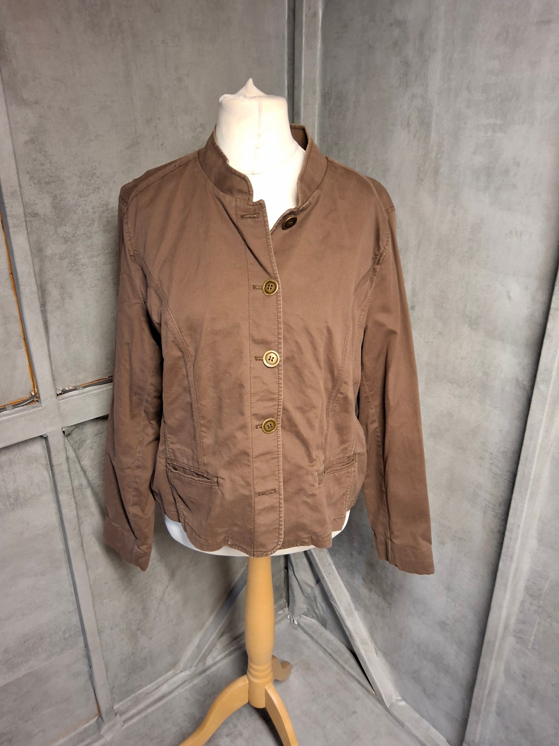 Marks & Spencer Collarless Taupe Blazer – Size Label 22, Fits UK 18/20
