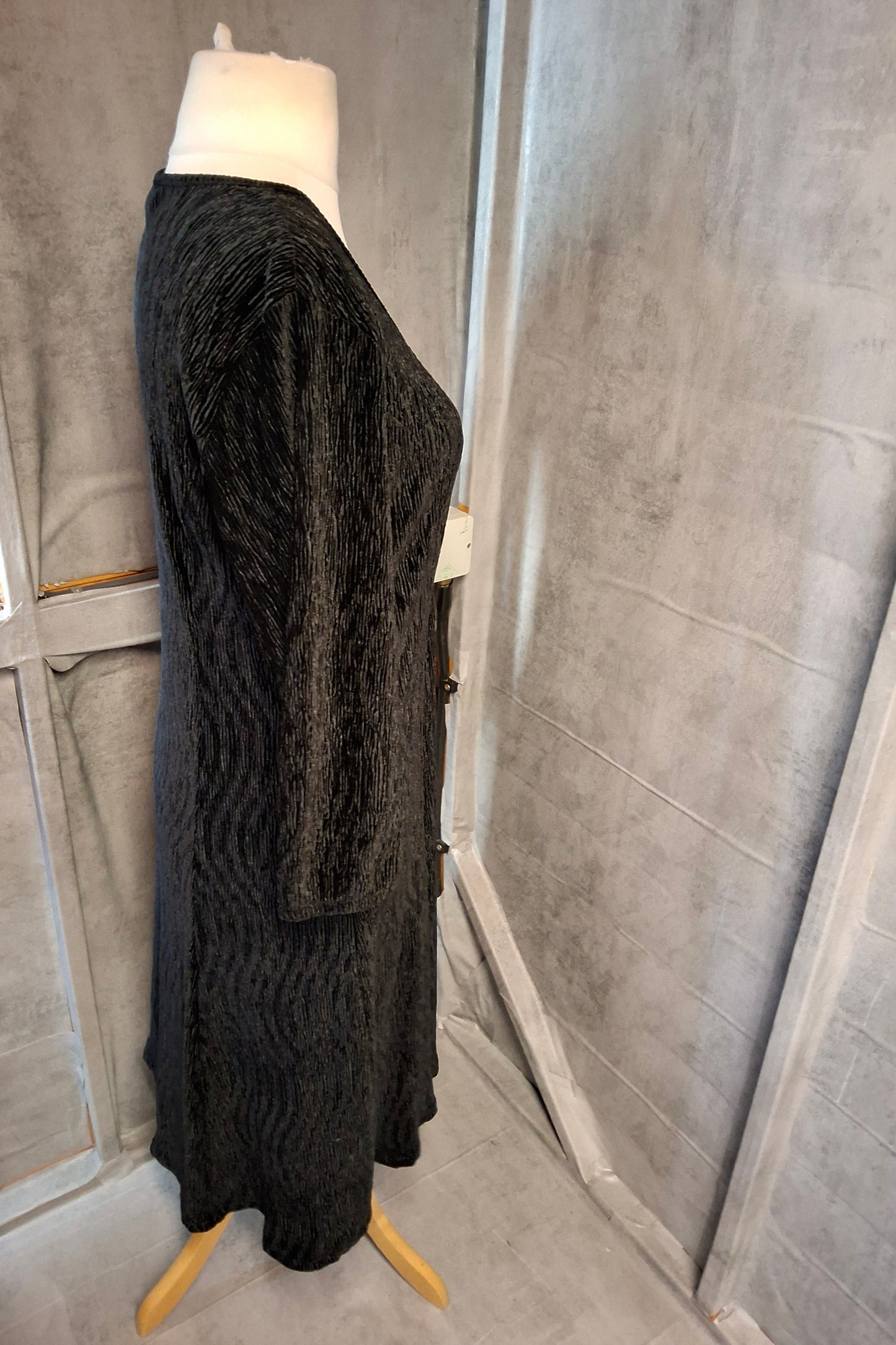Fransa Black Velvet Midi Dress – Size M (size 10/12), Stretchy, ¾ Sleeves
