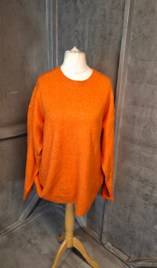 Primark Orange Knitted Jumper – Size 14/16 – Oversized Relaxed Fit
