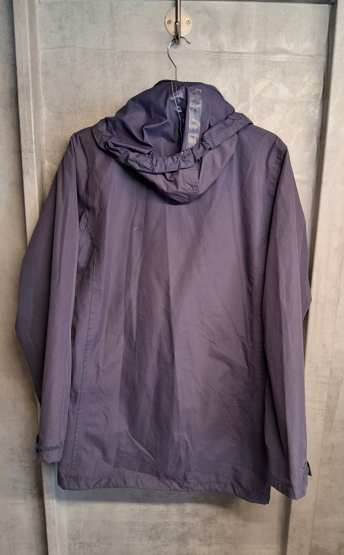 Regatta Purple Hydrafort Waterproof Jacket – Hooded – UK 12/14 – Zip & Velcro
