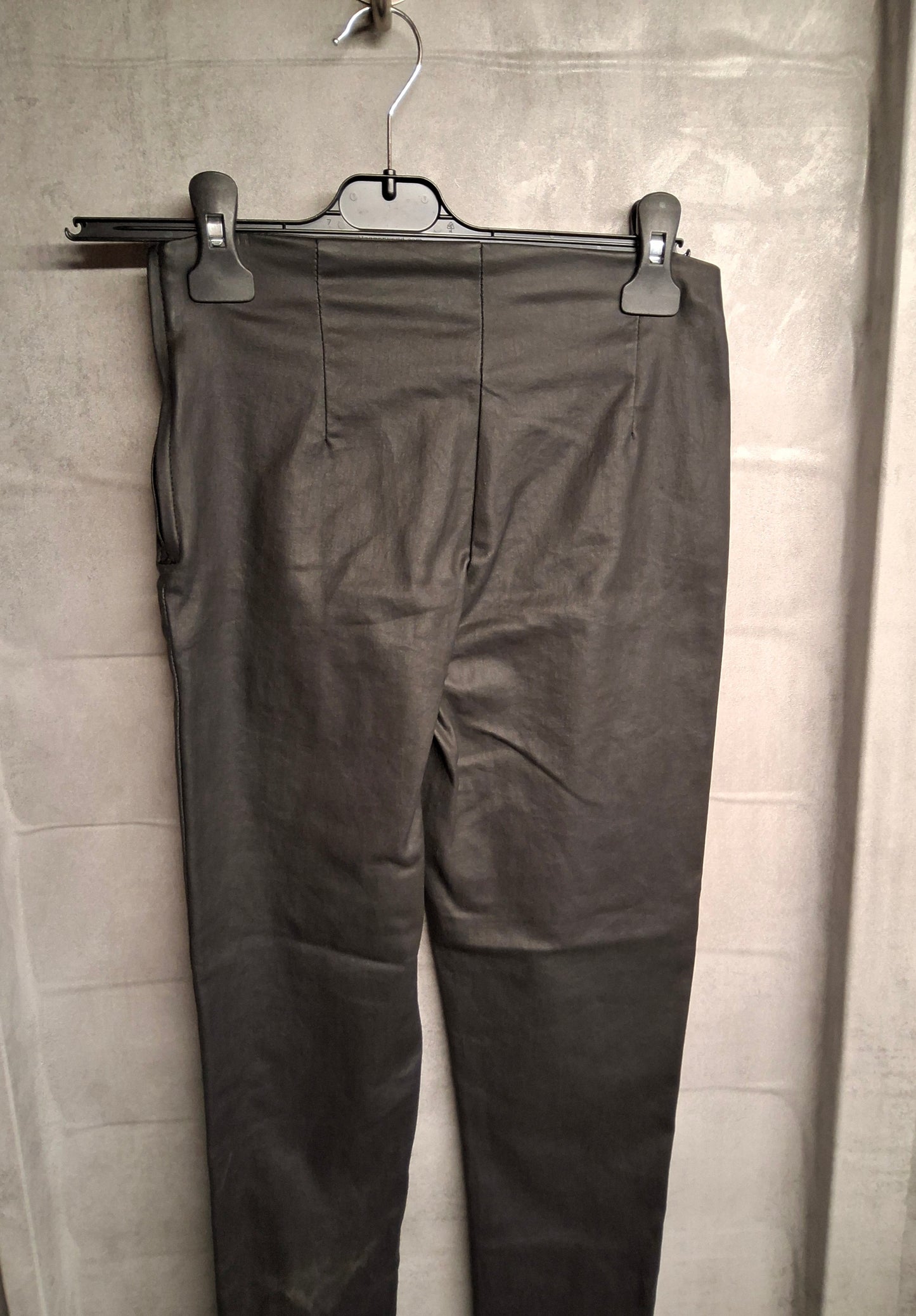 Primark Black Faux Leather Coated Leggings – Size 6 – NWT