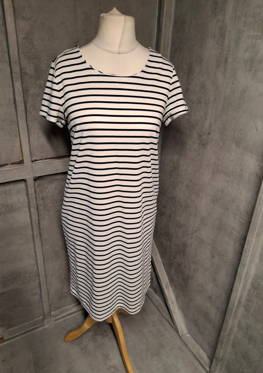 Esmara Striped Midi Dress Size 14/16 – Black & White Stretchy Everyday Style NWT