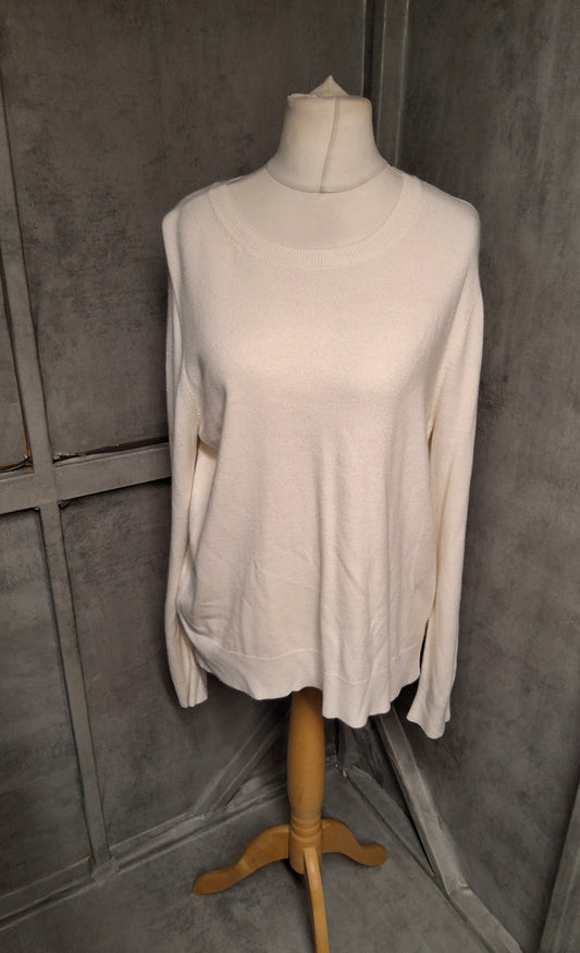 Marks & Spencer Cream Knit Jumper – Size 20, New with Tags