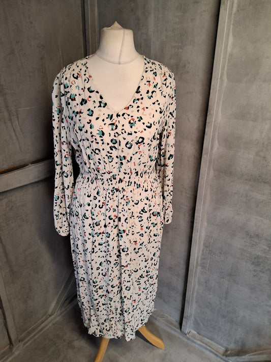 M&S White Multicoloured Animal Print Midi Dress – Size 12
